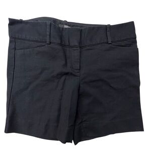 The Limited Shorts Women's Size 6 Black Flat Front Chino Stretch Shorts